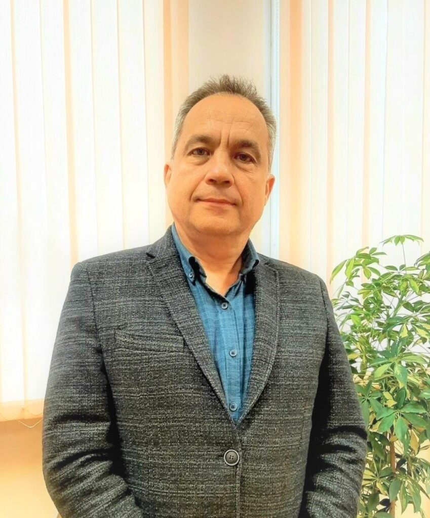 Янаки Лазаров - директор СУ "Владимир Комаров"